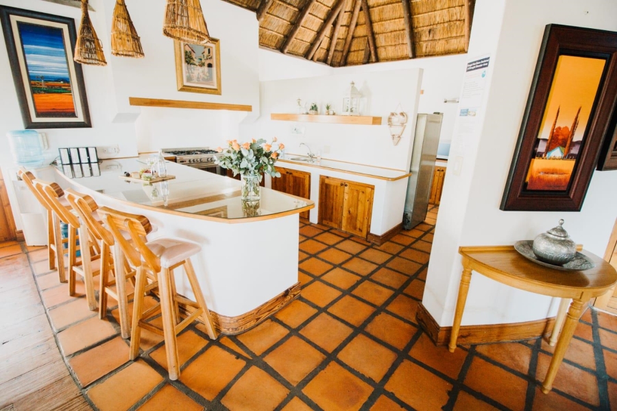 4 Bedroom Property for Sale in Paradise Beach Eastern Cape